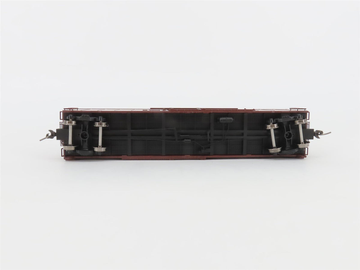 HO Scale Atlas 20006528 CVC Central Vermont 50&#39; Newsprint Box Car #402139