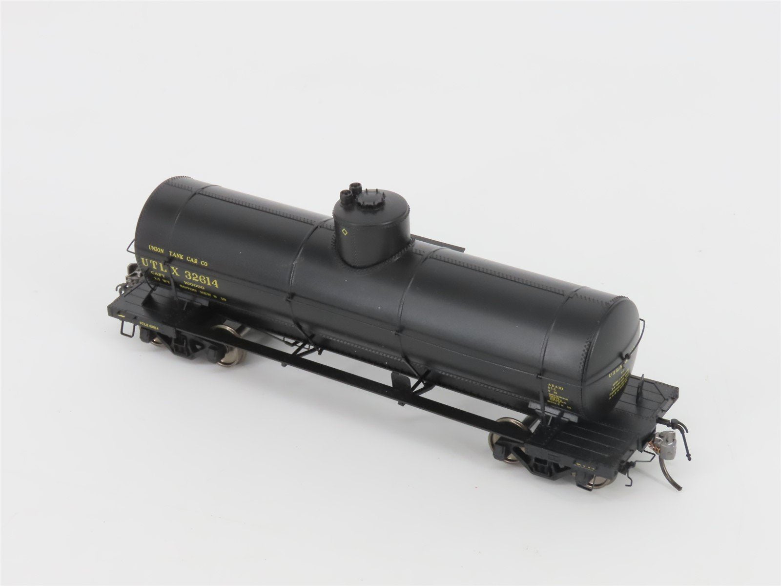 HO Scale Rapido 159006A UTLX Union Single Dome Tank Car #32614