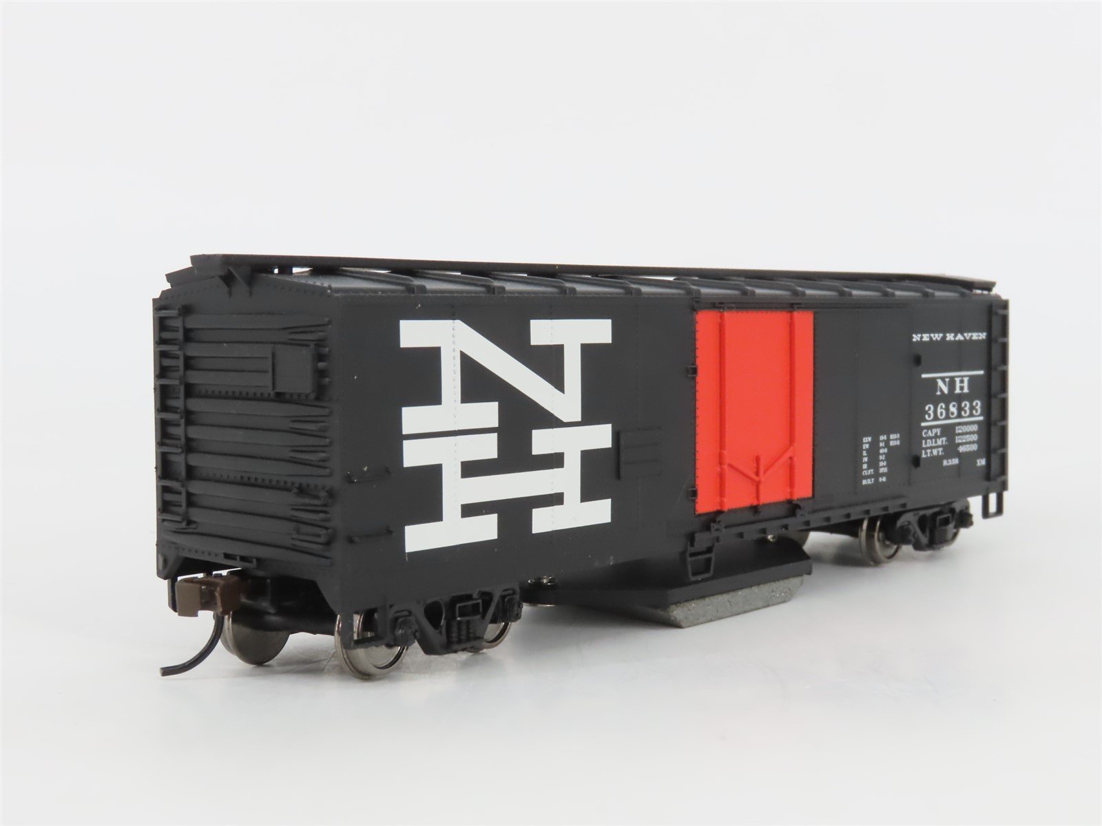 HO Scale Walthers Trainline 931-1755 NH New Haven Track Cleaning Car #36833