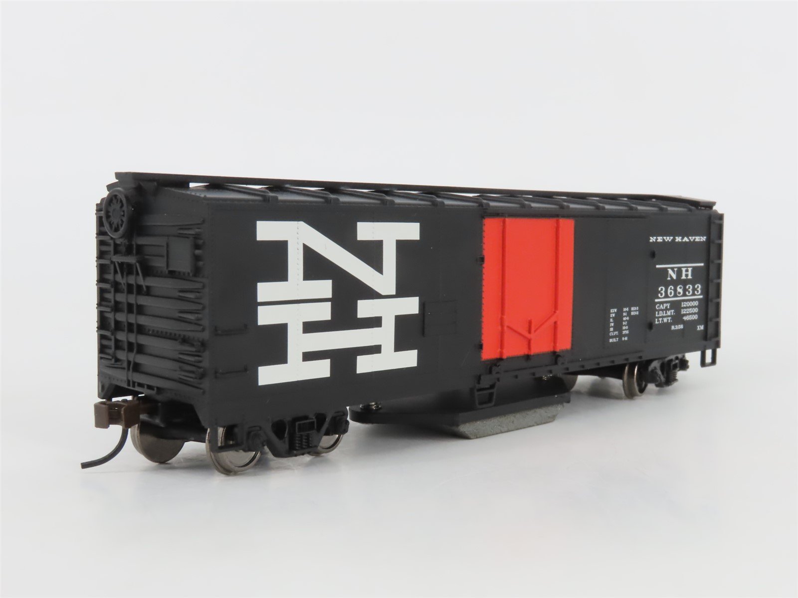 HO Scale Walthers Trainline 931-1755 NH New Haven Track Cleaning Car #36833