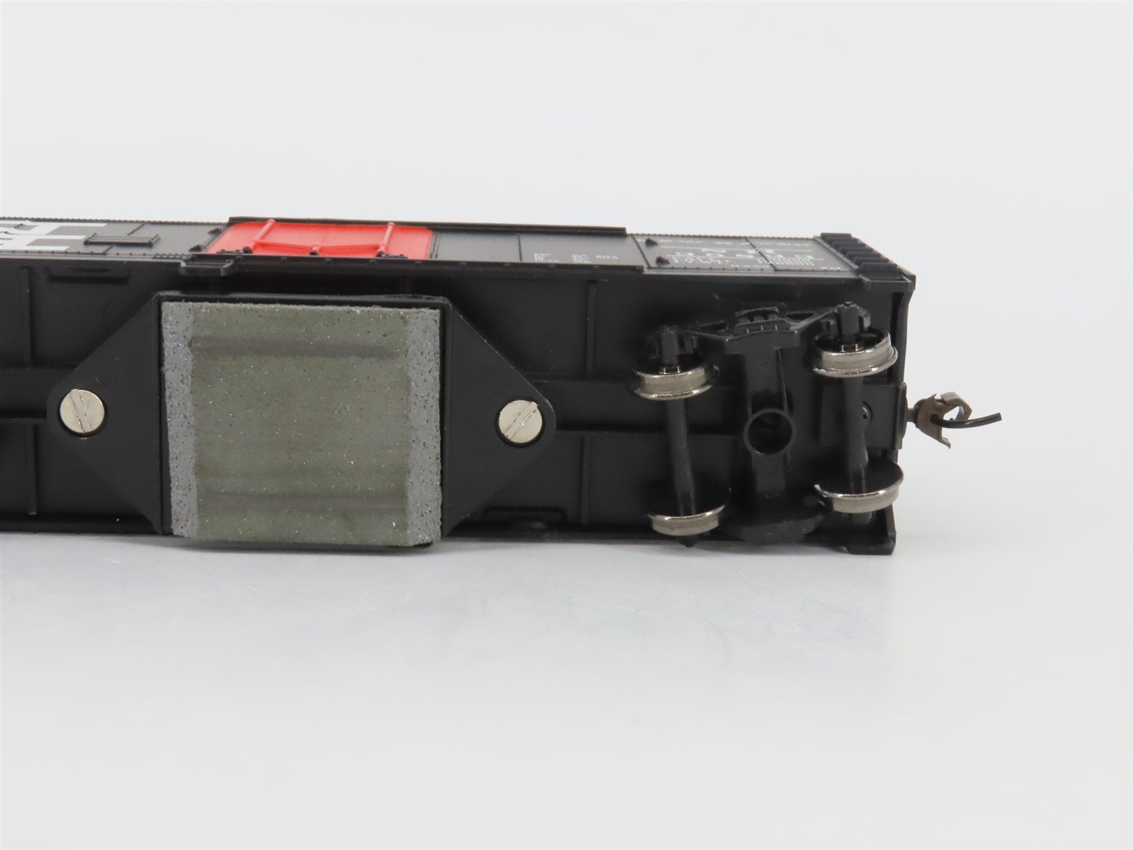 HO Scale Walthers Trainline 931-1755 NH New Haven Track Cleaning Car #36833