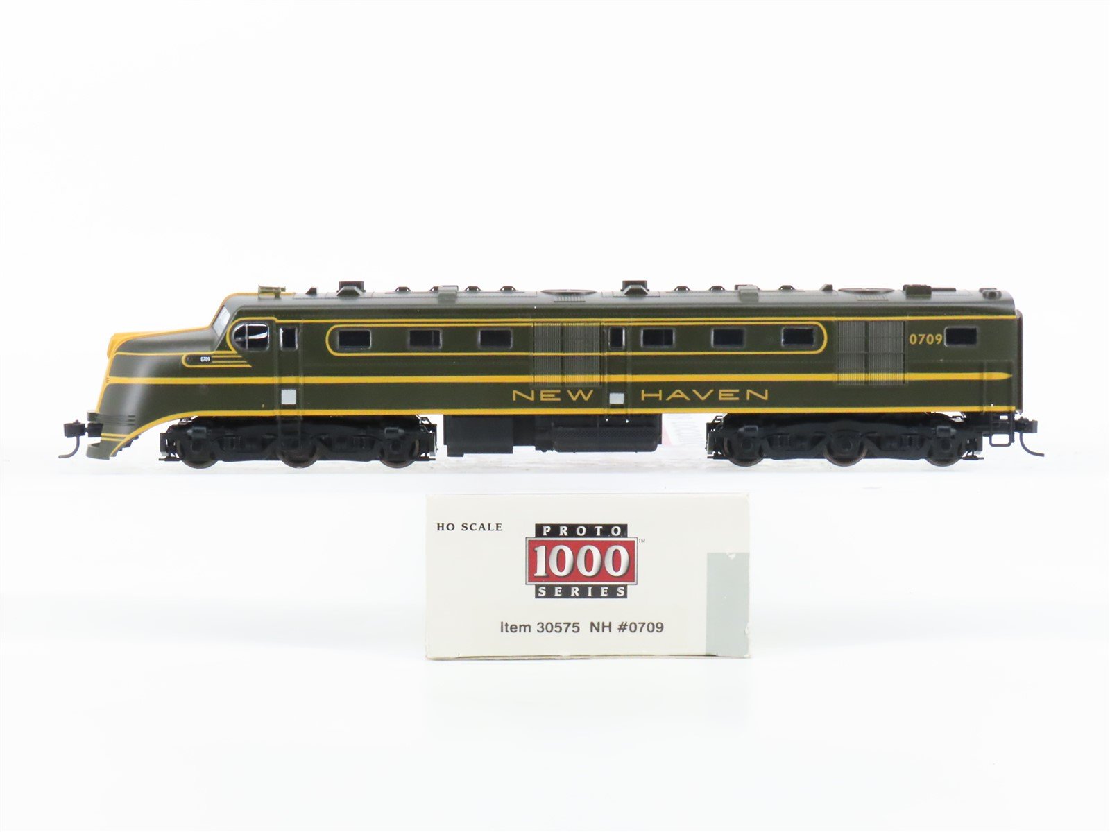 HO Scale Proto 1000 30575 NH New Haven DL-109 Diesel Locomotive #0709