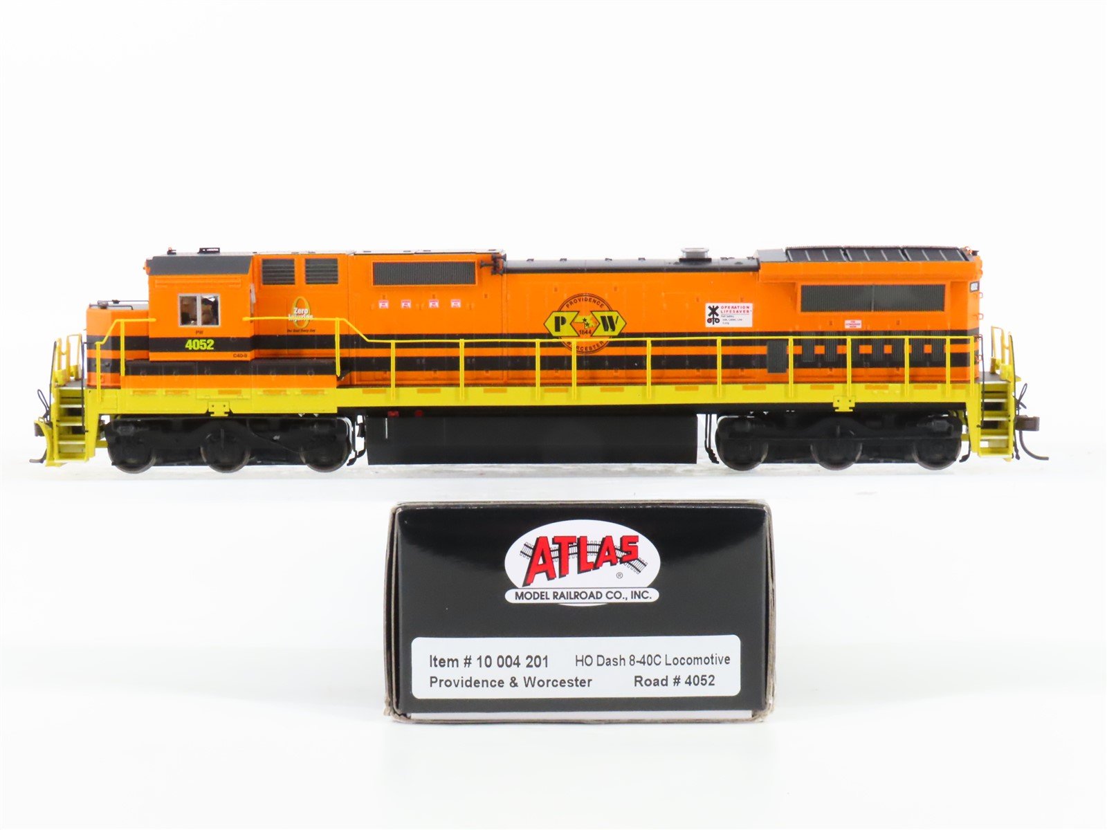 HO Atlas 10004201 P&W Providence Worcester Dash 8-40C Diesel #4052 w/DCC & Sound