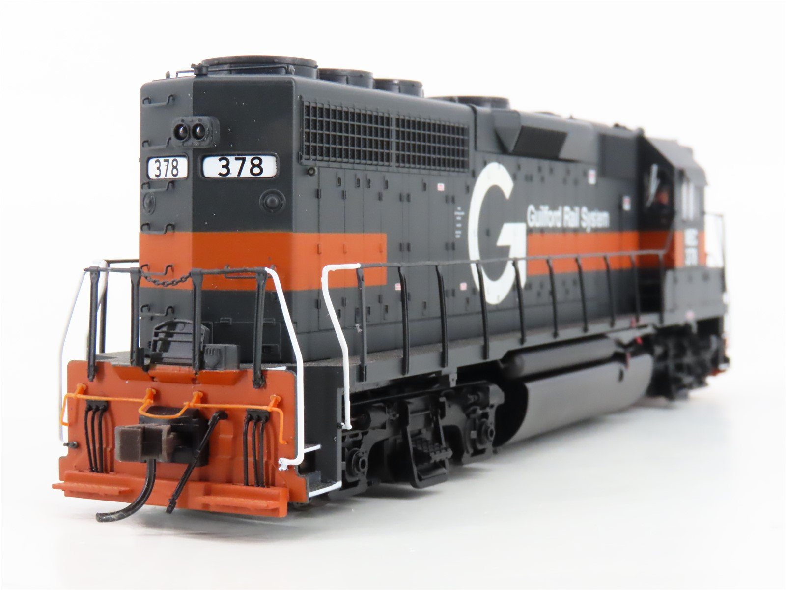HO Scale Atlas Master 8942 MEC Guilford Rail GP40 High Hood Diesel #378 w/ DCC