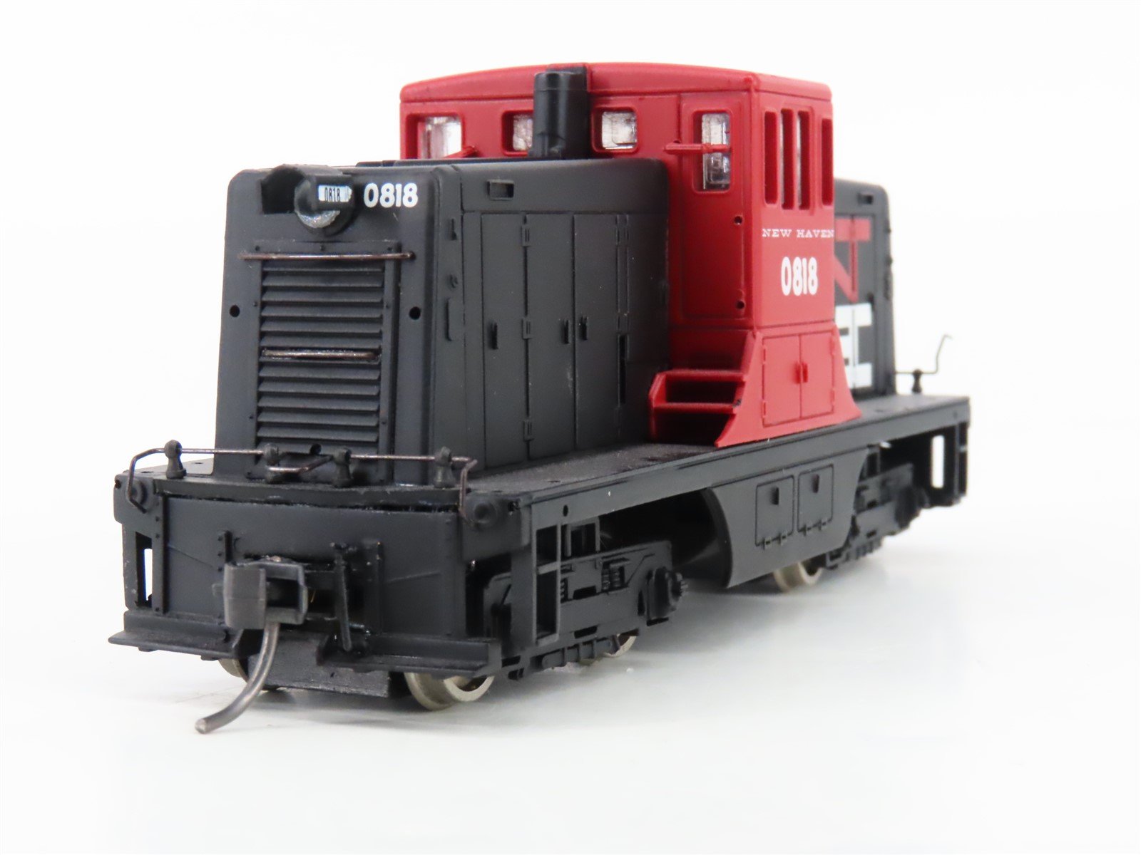 HO Scale Bachmann 80021 NH New Haven GE 44-Tonner Diesel Locomotive #0818