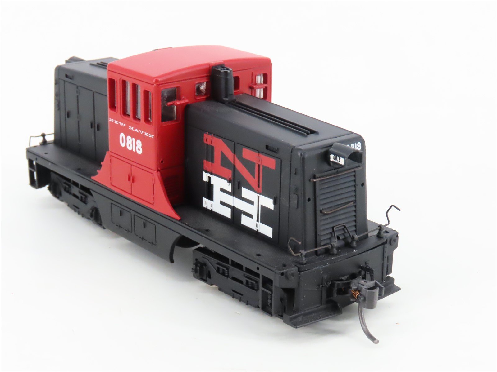 HO Scale Bachmann 80021 NH New Haven GE 44-Tonner Diesel Locomotive #0818