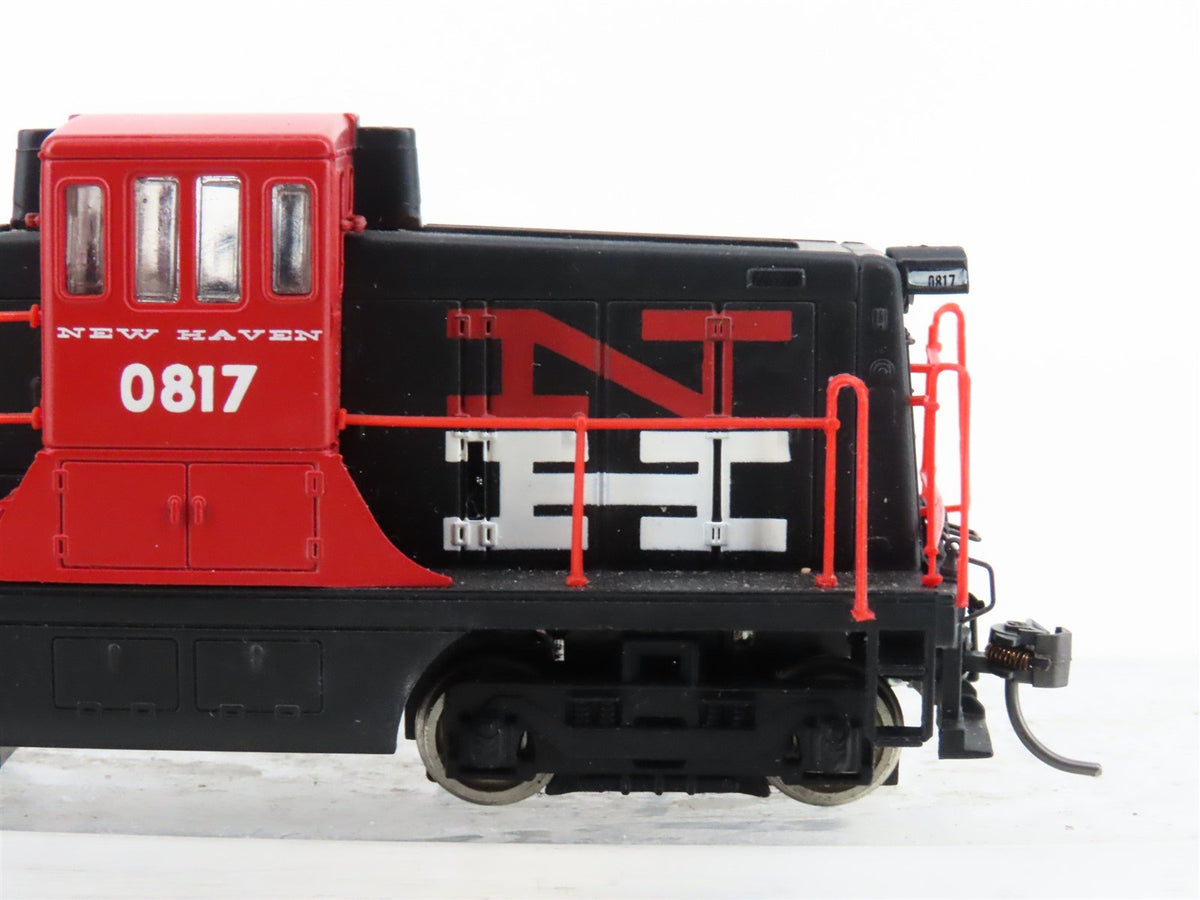 HO Scale Bachmann NH New Haven GE 44-Tonner Diesel Locomotive #0817