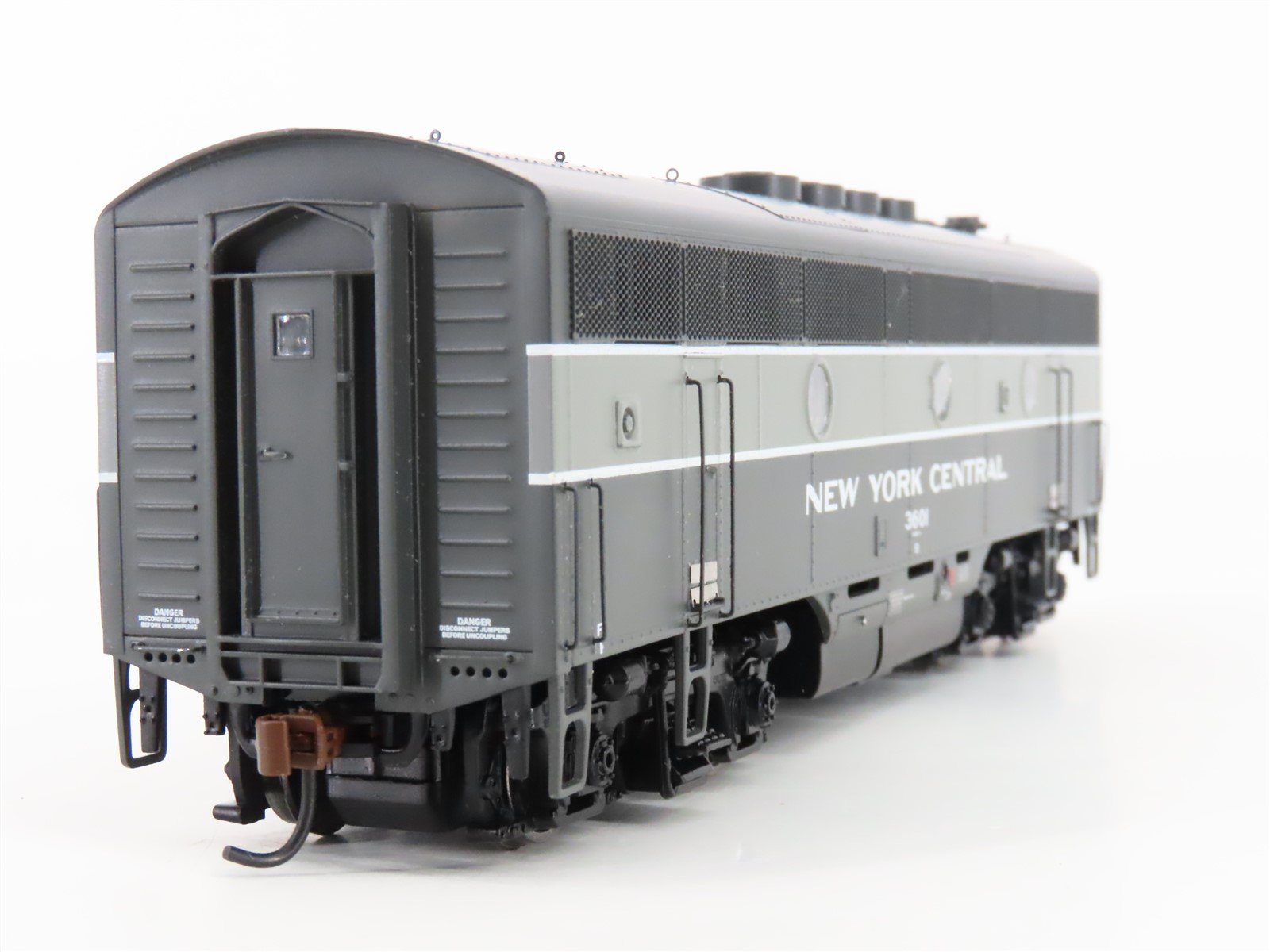HO Athearn Genesis G22101B NYC New York Central F3B Diesel #3601 w/ DCC & Sound