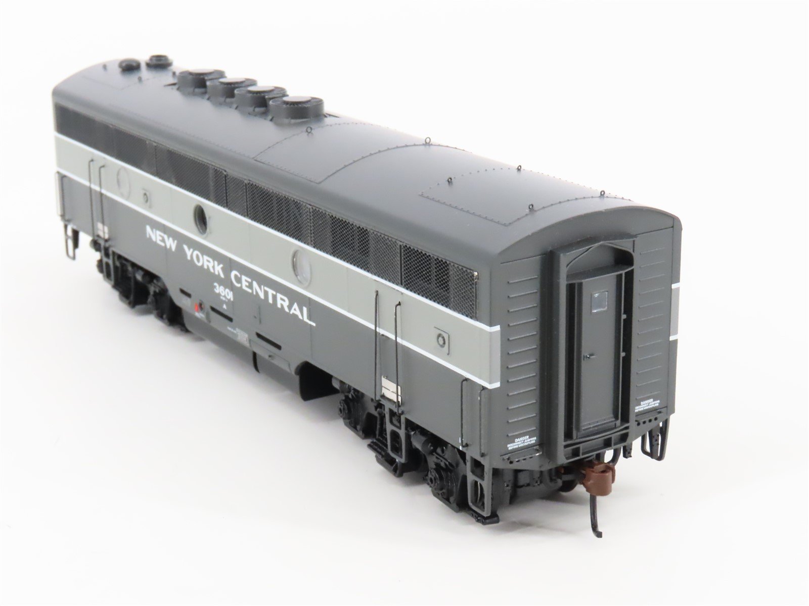 HO Athearn Genesis G22101B NYC New York Central F3B Diesel #3601 w/ DCC & Sound