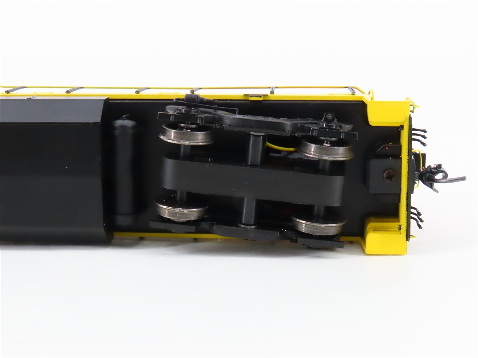 HO Intermountain 49454S-01 P&W Railway U18B Diesel Loco #1801 w/ DCC & Sound