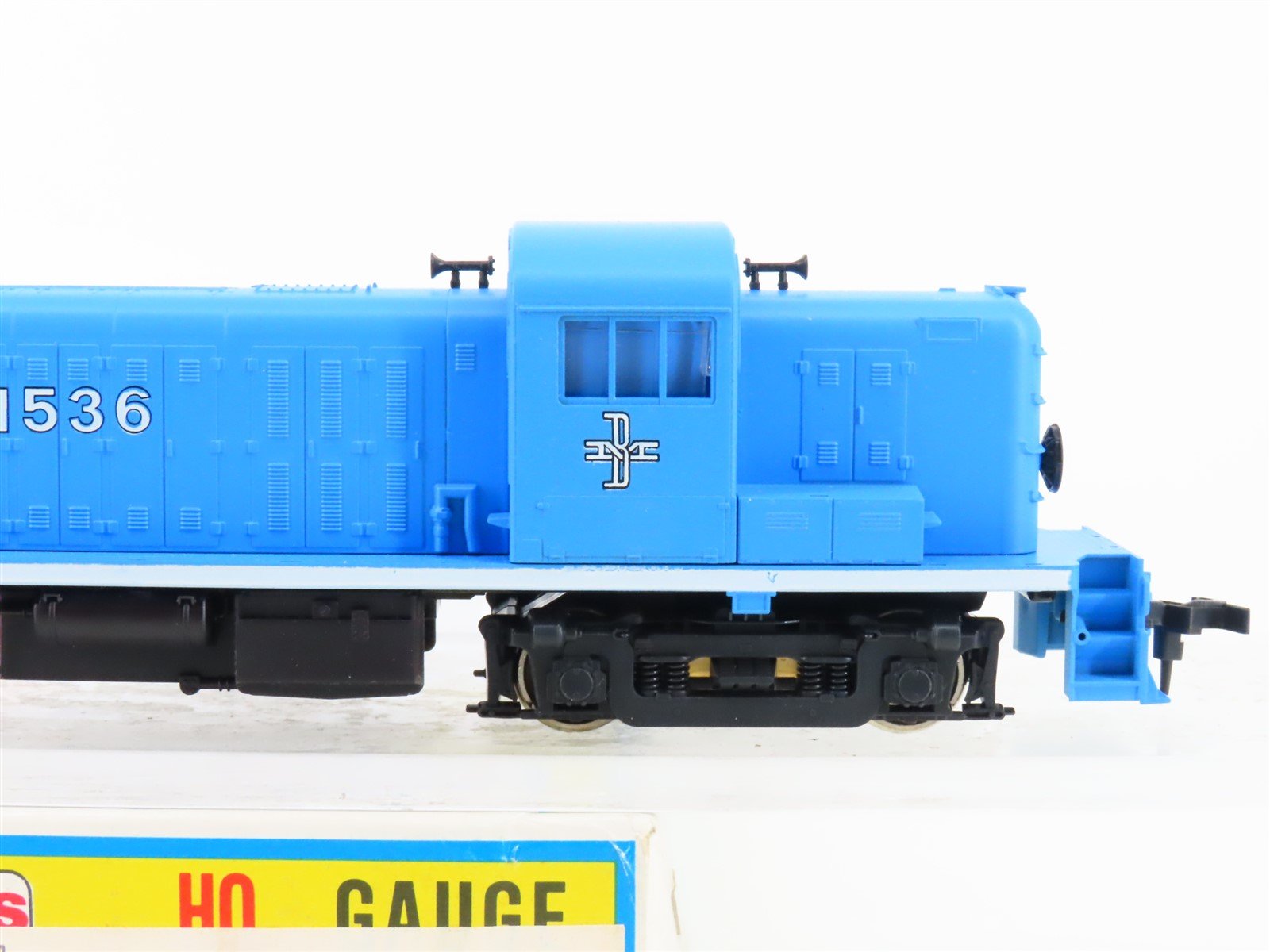 HO Scale Bev-Bel/Atlas 4303 B&M Boston & Maine RS3 Diesel Locomotive #1536