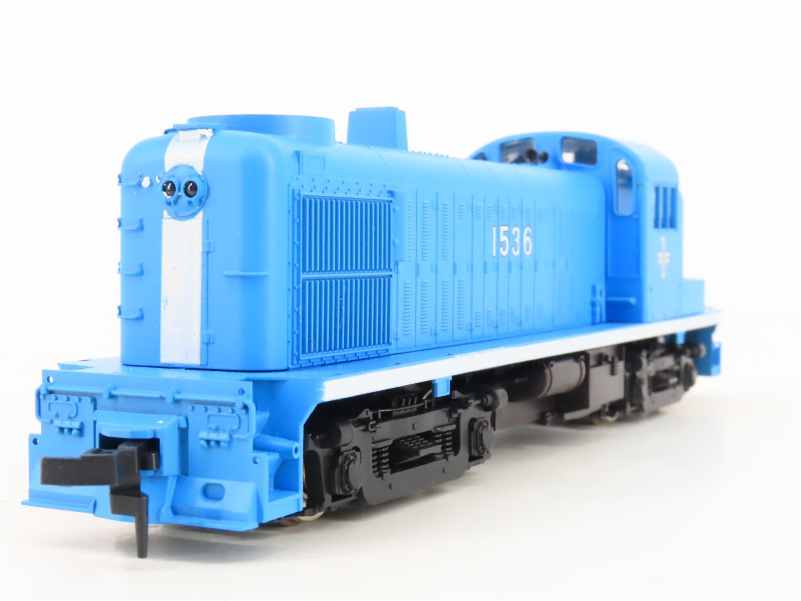 HO Scale Bev-Bel/Atlas 4303 B&M Boston & Maine RS3 Diesel Locomotive #1536