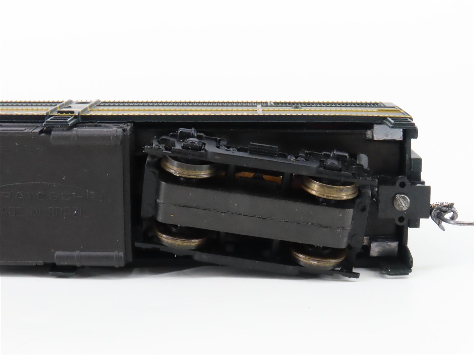 HO Scale E-R Models NH New Haven FA-1 Diesel Locomotive #0413 DCC ONLY