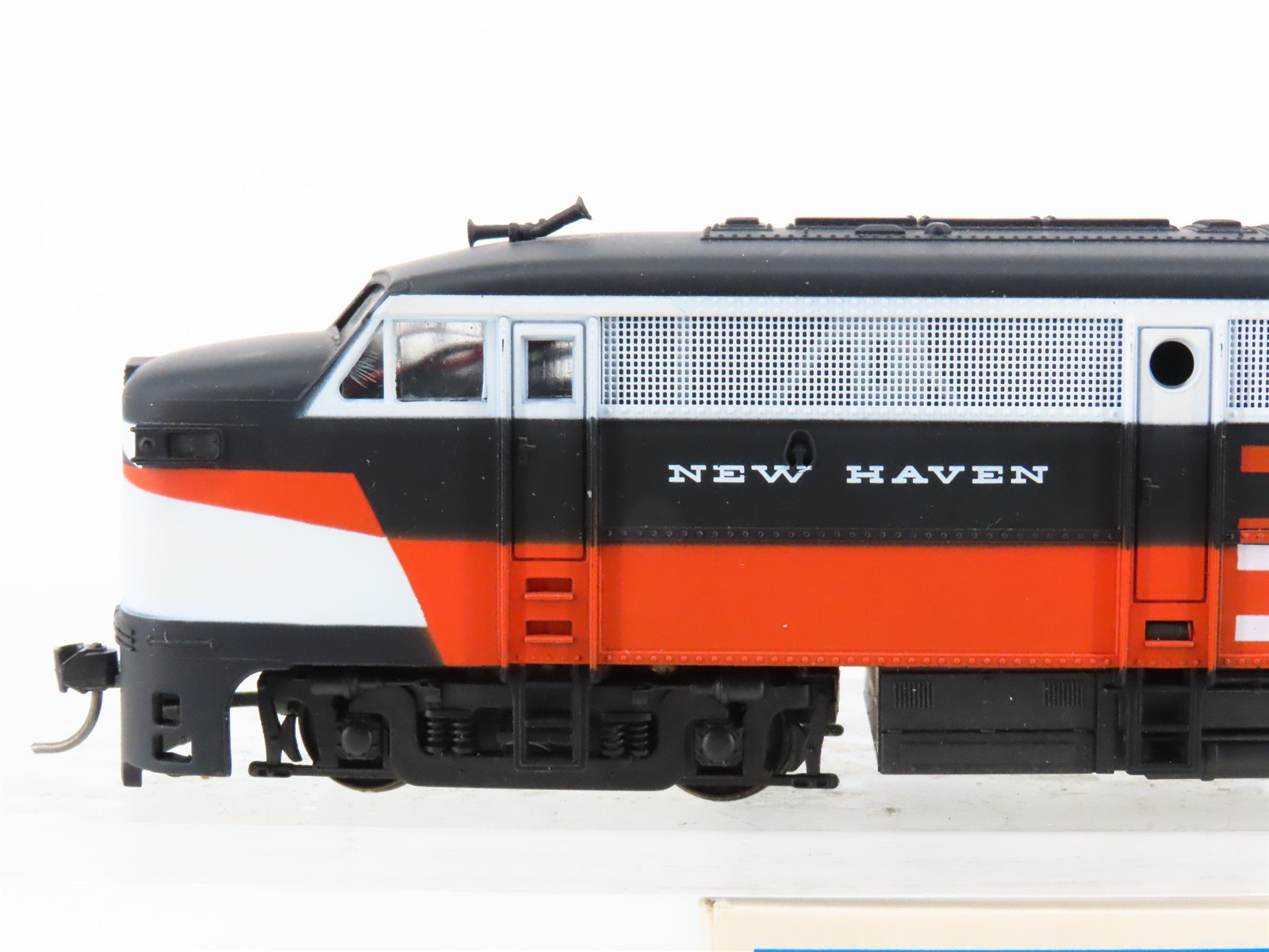HO Scale E-R Models 1019 NH New Haven FA-1 Diesel Locomotive #0415 DCC ONLY