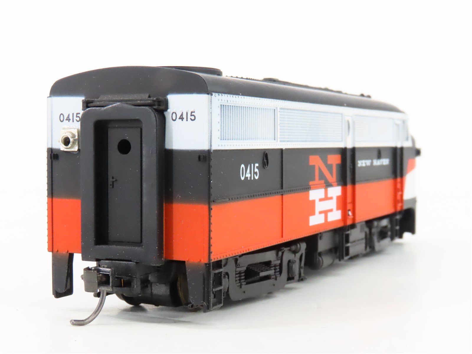 HO Scale E-R Models 1019 NH New Haven FA-1 Diesel Locomotive #0415 DCC ONLY