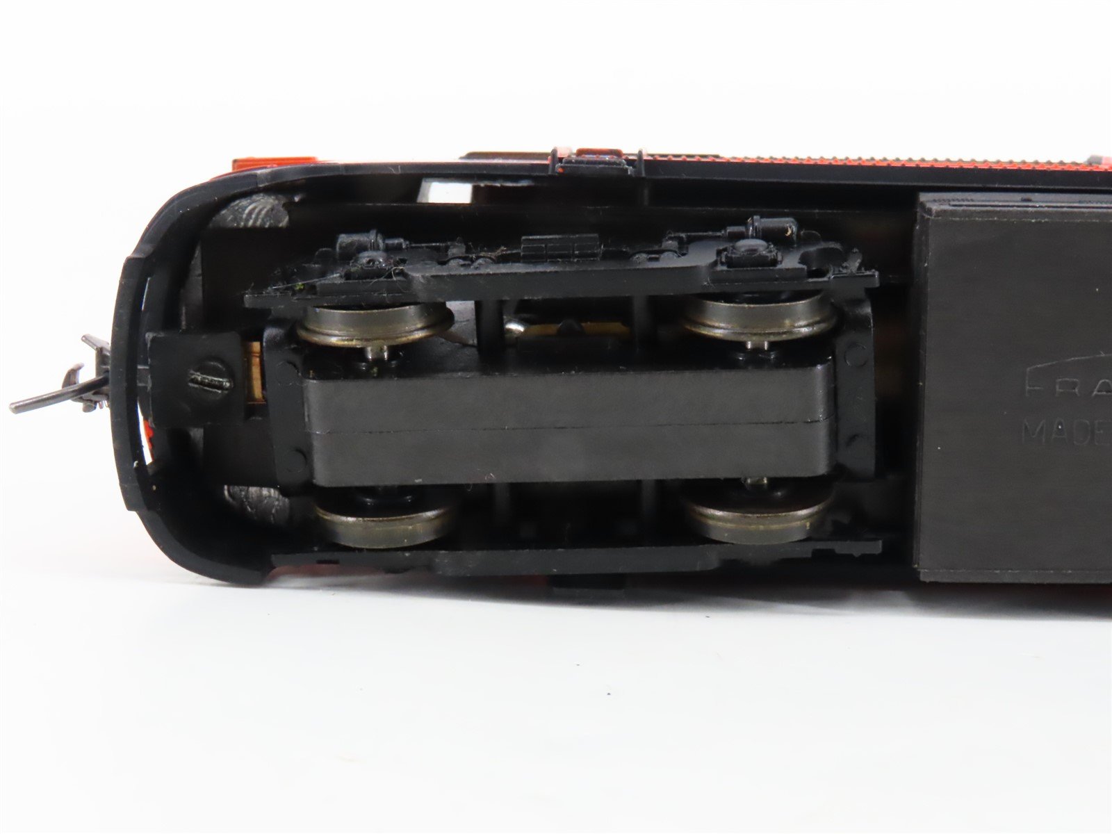 HO Scale E-R Models 1018-1 NH New Haven FA-1 Diesel Locomotive #0425