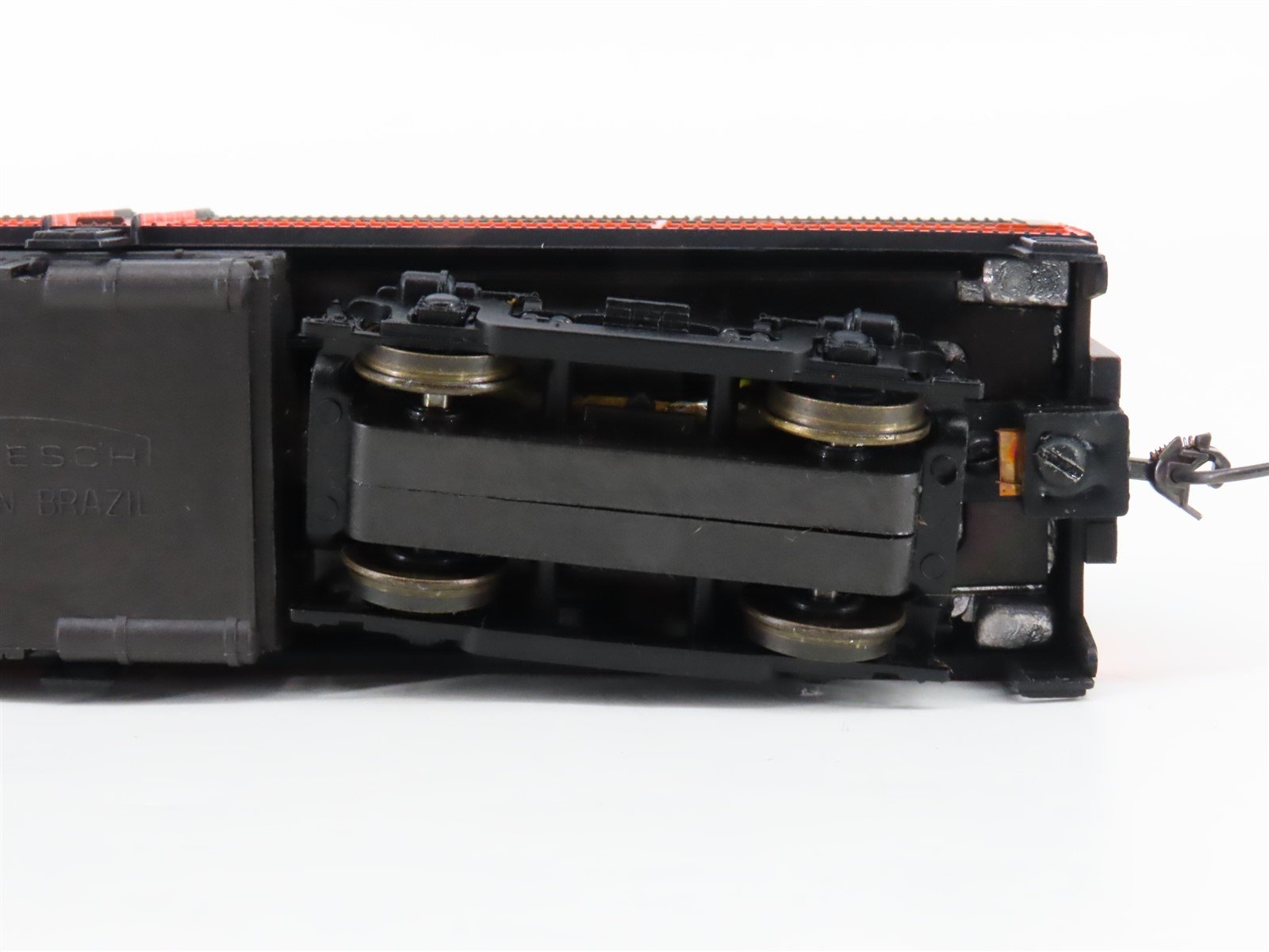 HO Scale E-R Models 1018-1 NH New Haven FA-1 Diesel Locomotive #0425