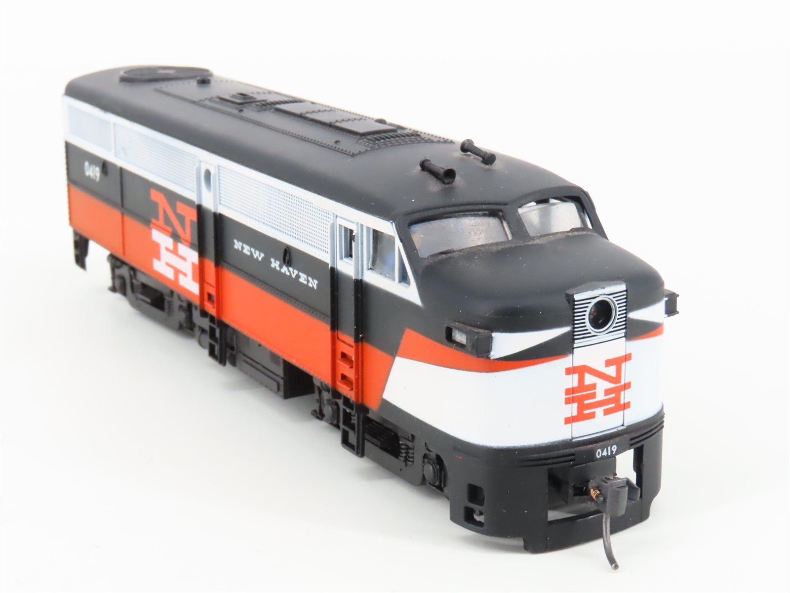 HO Scale E-R Models 1019-1 NH New Haven FA-1 Diesel Locomotive #0419 DCC ONLY