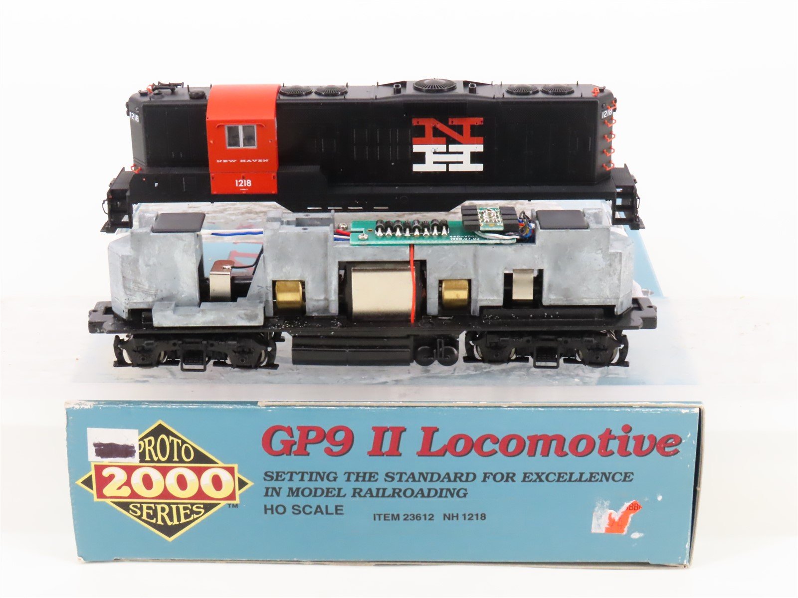 HO Scale Proto 2000 23612 NH New Haven GP9 Diesel Locomotive #1218 BAD GEARS