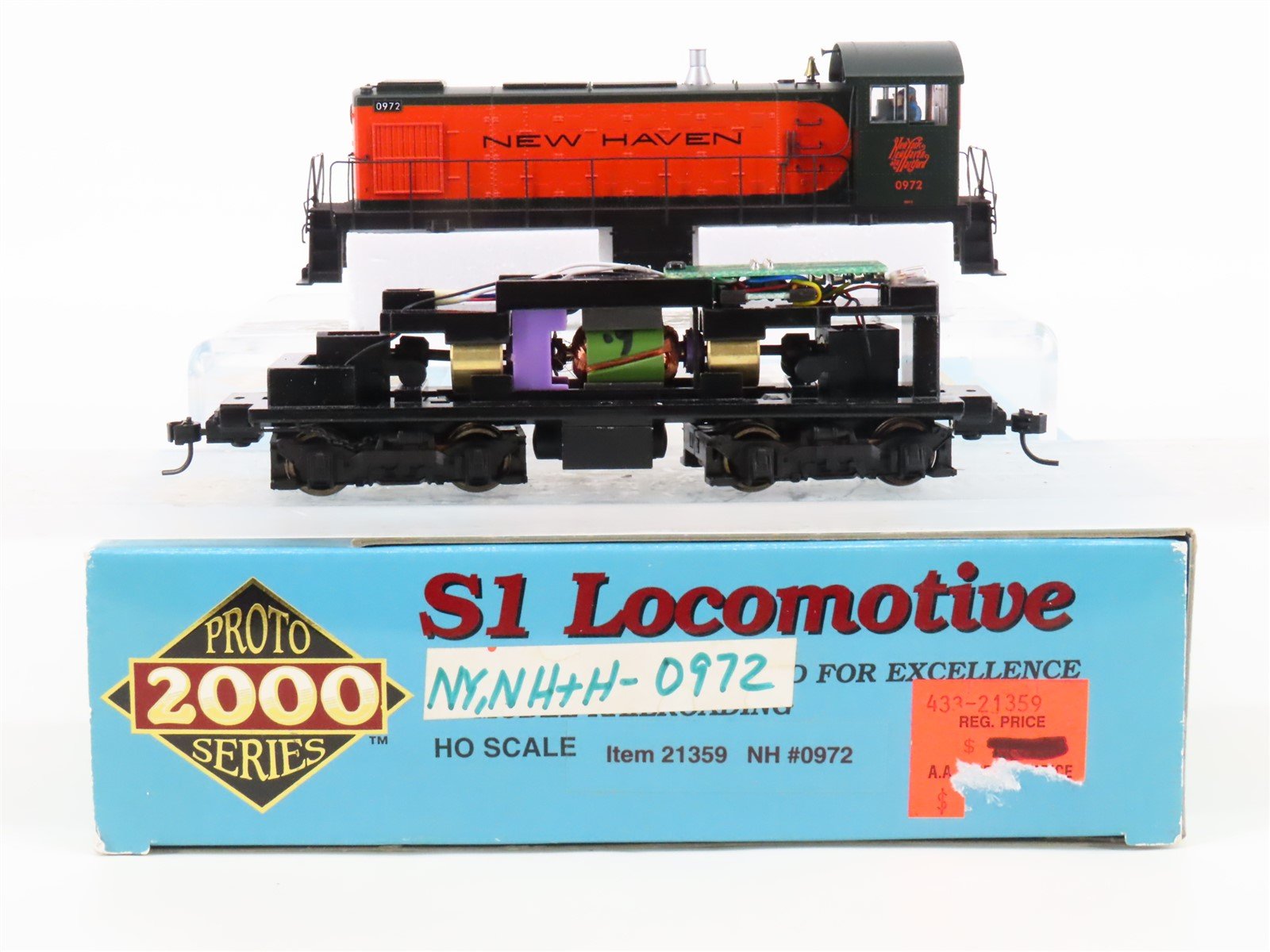 HO Scale Proto 2000 21359 NH New Haven S1 Diesel Locomotive #0972