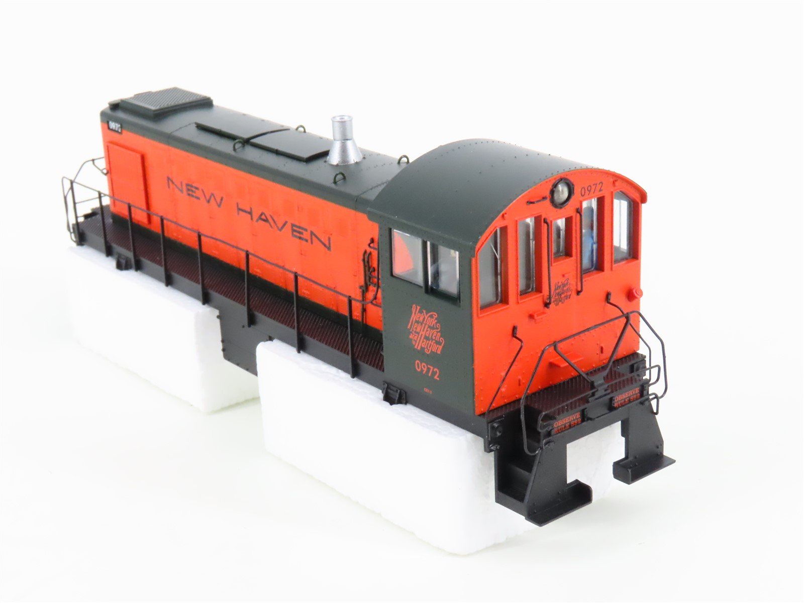 HO Scale Proto 2000 21359 NH New Haven S1 Diesel Locomotive #0972