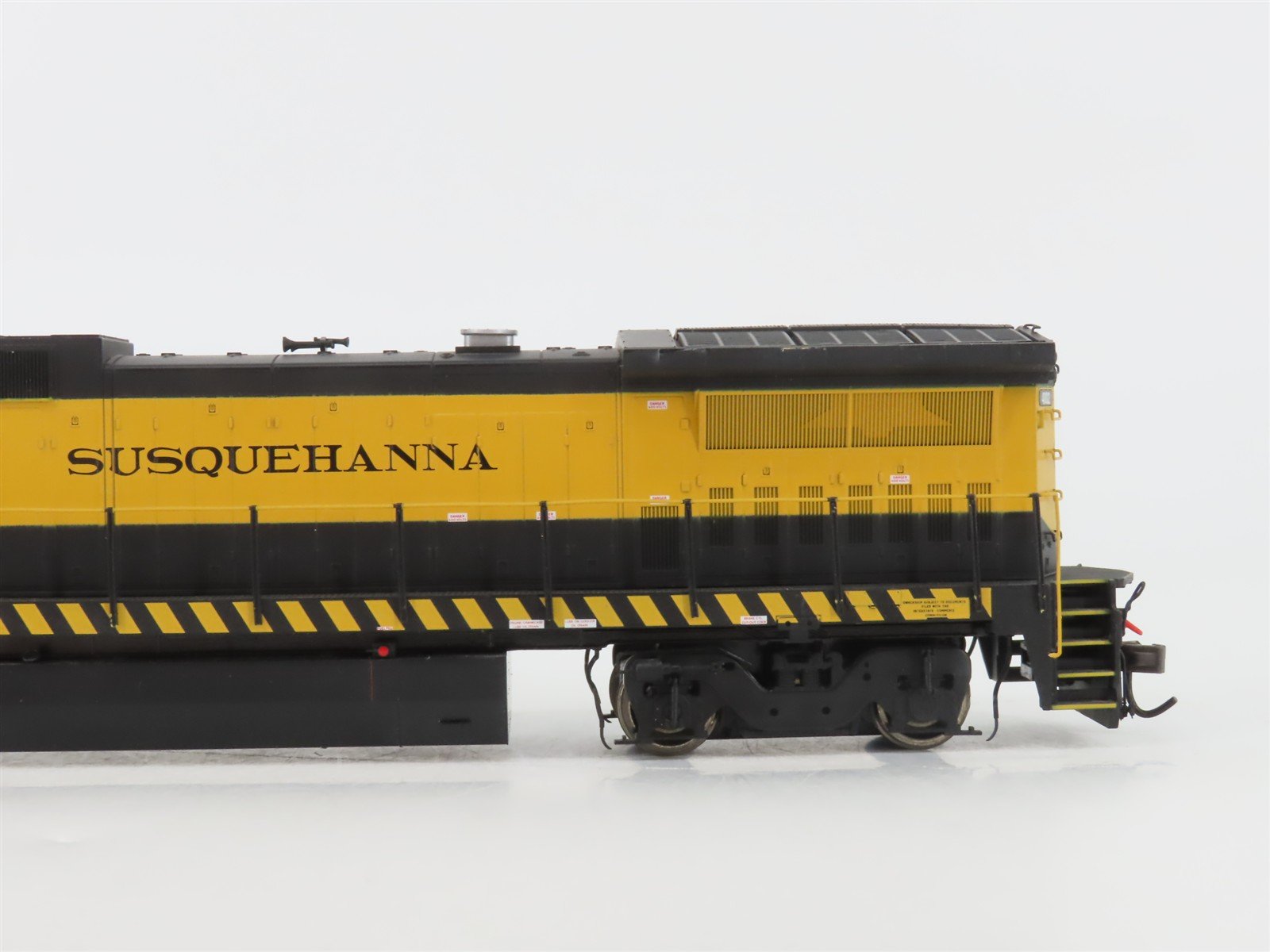 HO Scale Atlas Master NYSW Susquehanna GE Dash 8-40B Diesel #4002 w/ DCC