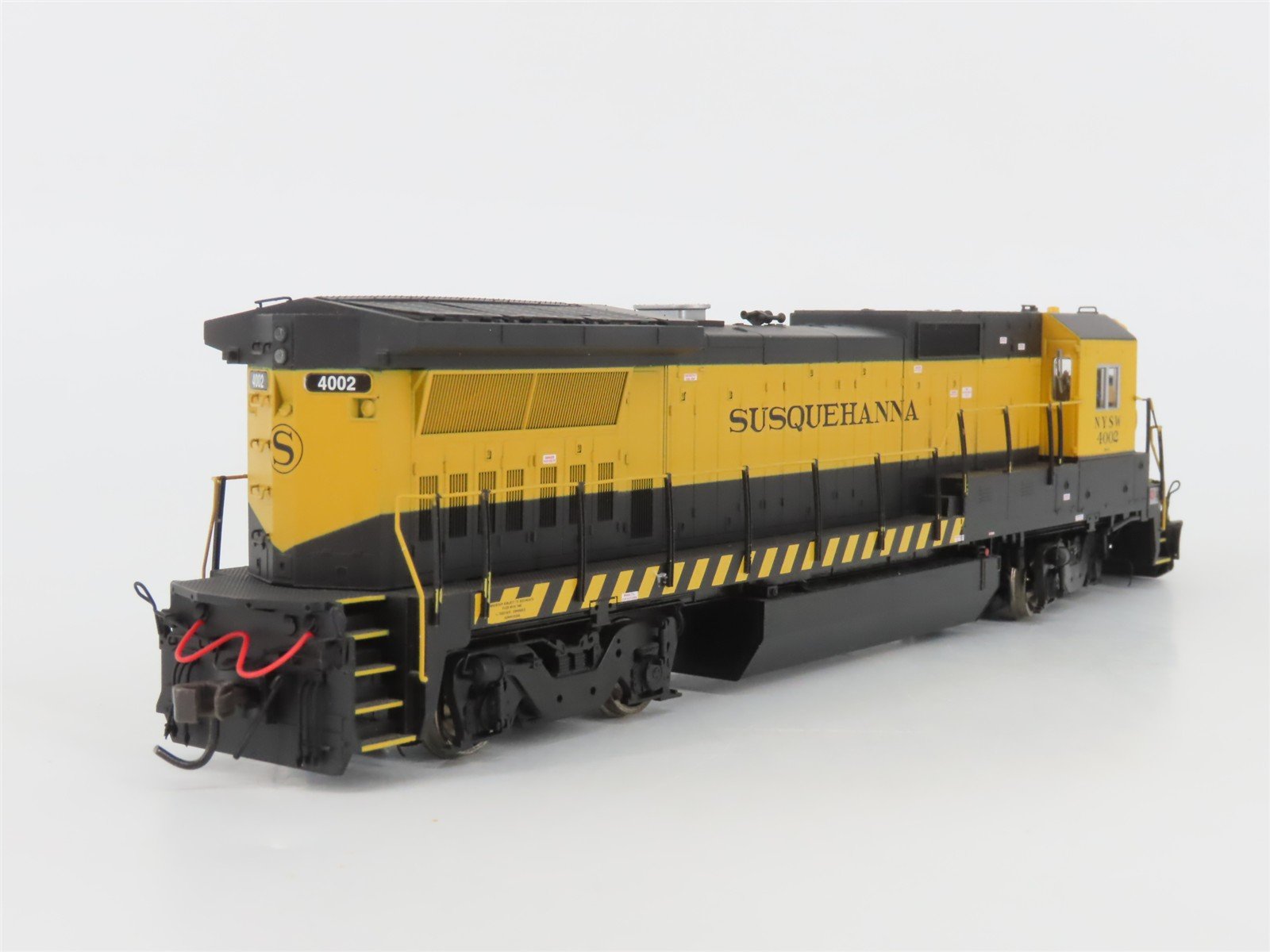 HO Scale Atlas Master NYSW Susquehanna GE Dash 8-40B Diesel #4002 w/ DCC