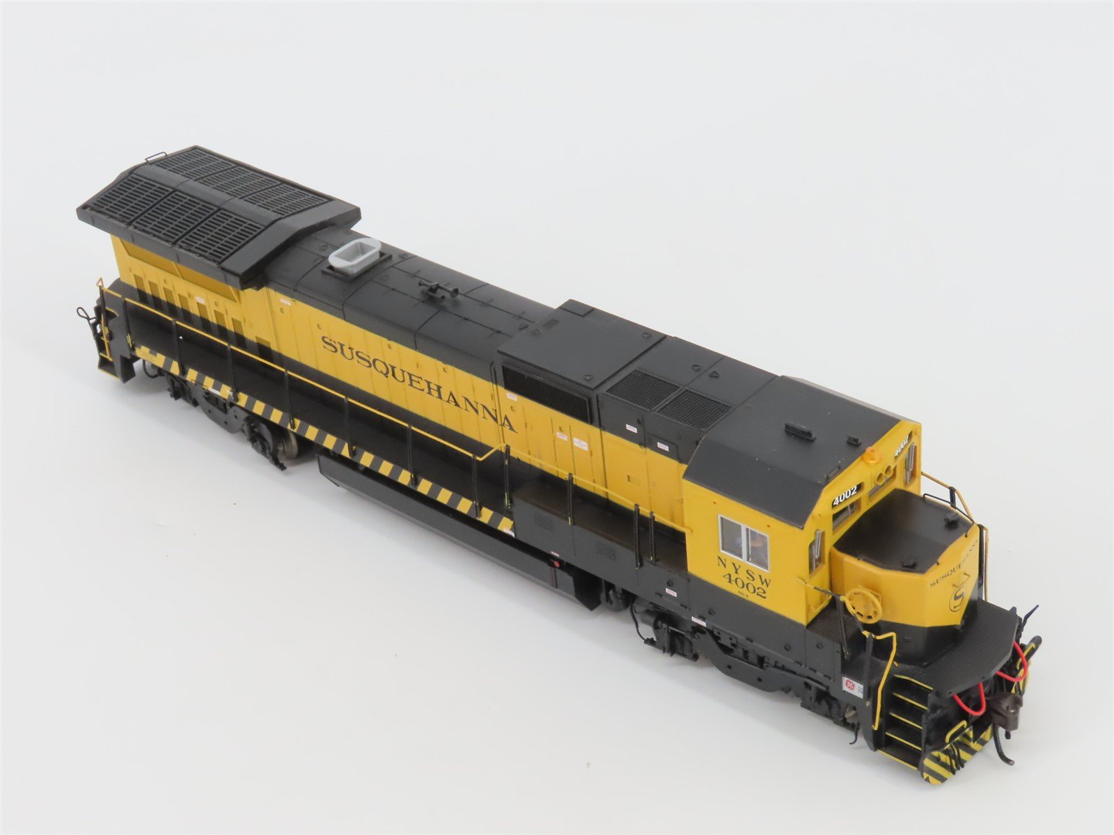 HO Scale Atlas Master NYSW Susquehanna GE Dash 8-40B Diesel #4002 w/ DCC