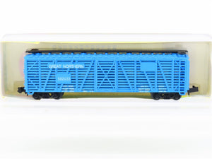 N Scale Model Power 3077 GN Great Northern Big Sky Blue 50' Stock Car #582033