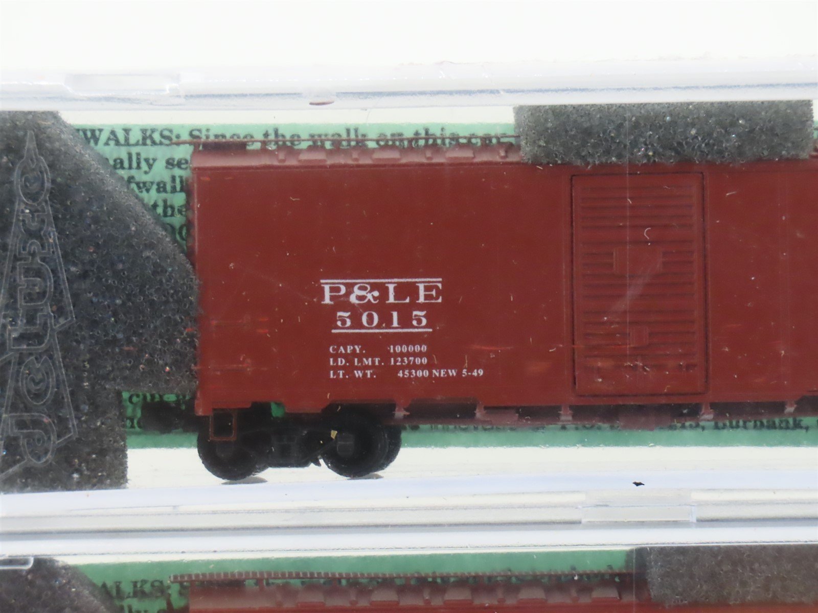 N Deluxe Innovations 14020 P&LE NYC New York Central 40' Box Car 2-Pack Sealed
