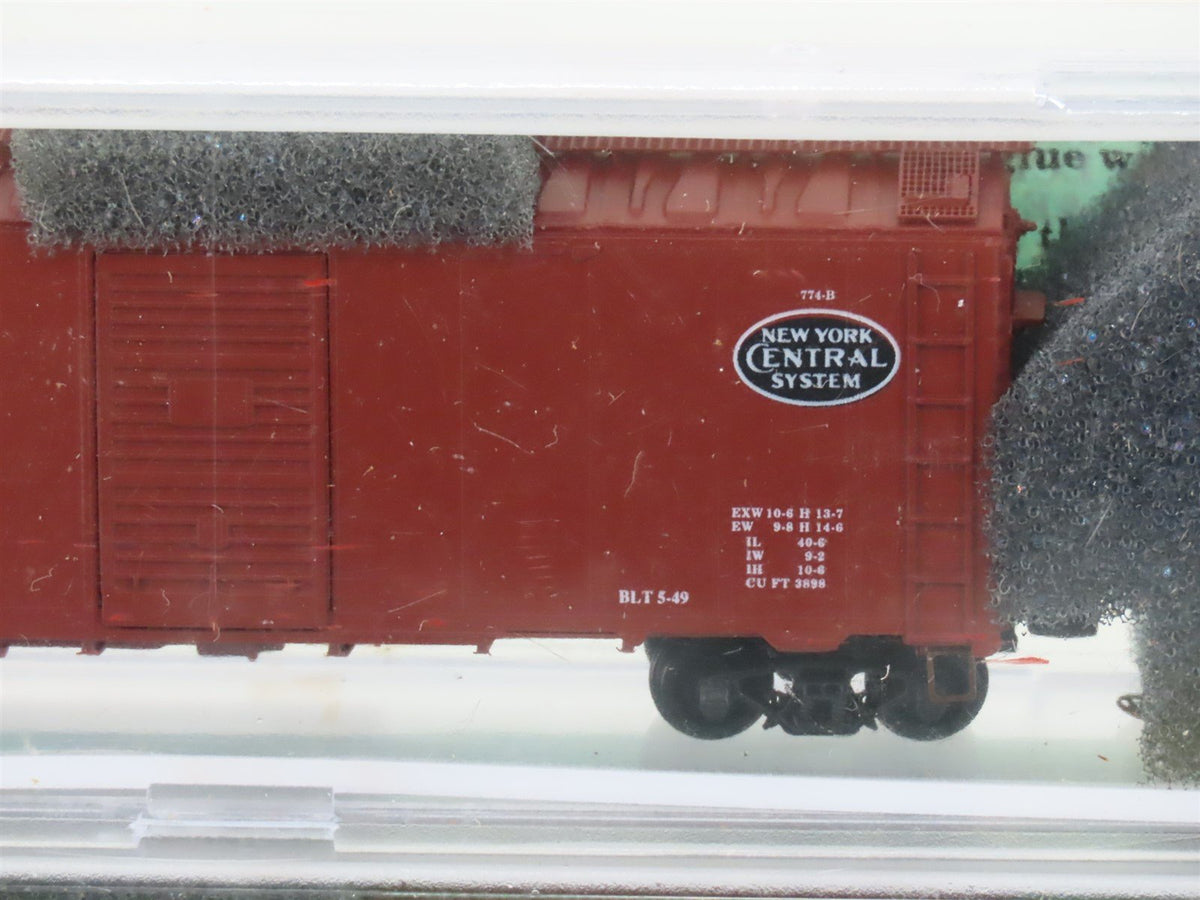 N Deluxe Innovations 14020 P&amp;LE NYC New York Central 40&#39; Box Car 2-Pack Sealed