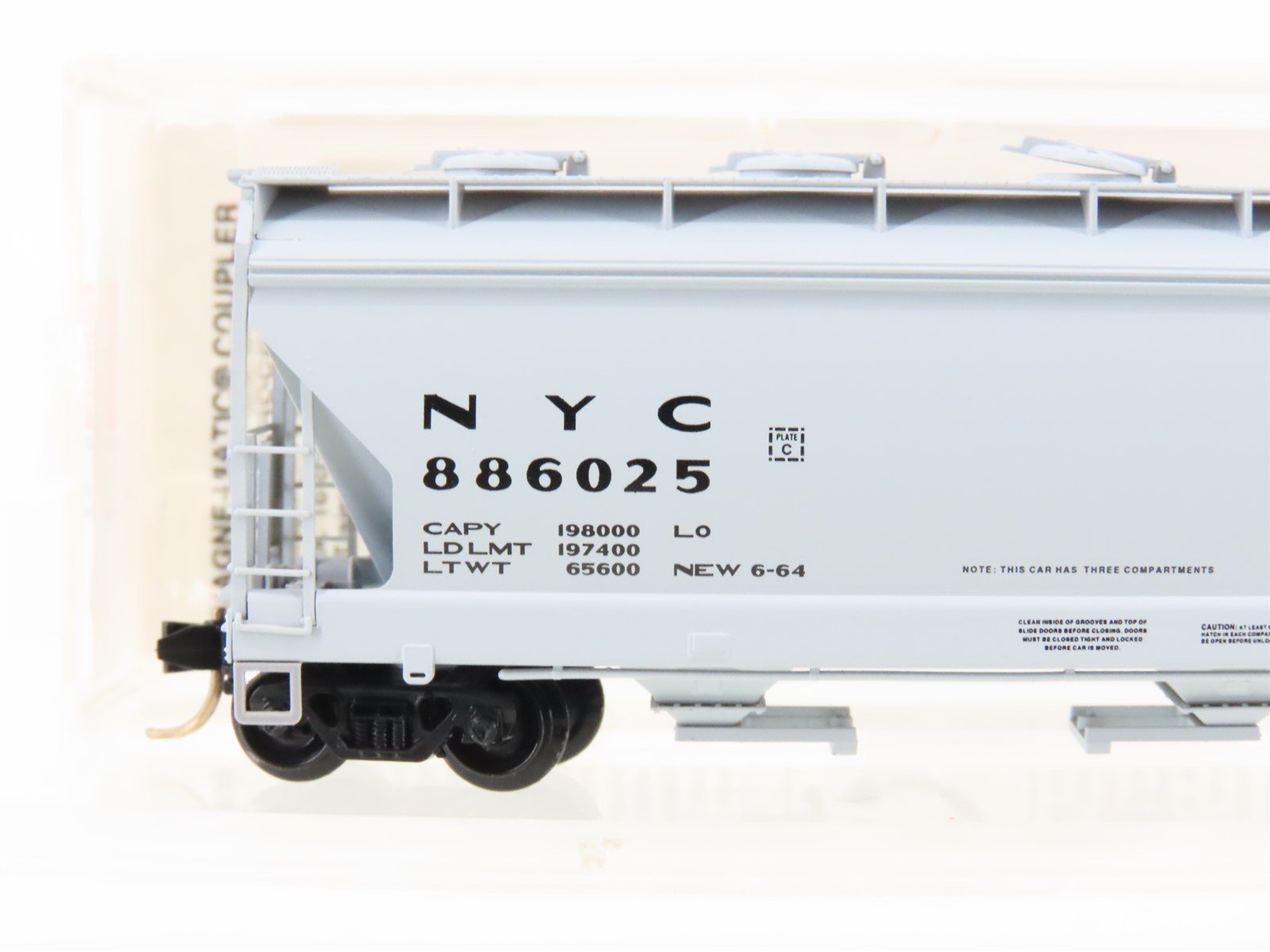 N Scale Micro-Trains MTL 93030 NYC New York Central 3-Bay Covered Hopper #93030