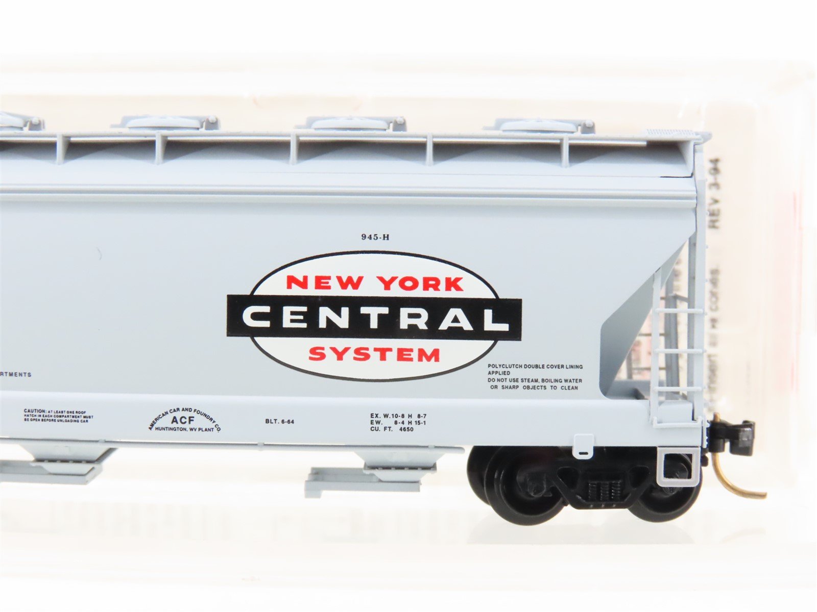 N Scale Micro-Trains MTL 93030 NYC New York Central 3-Bay Covered Hopper #93030