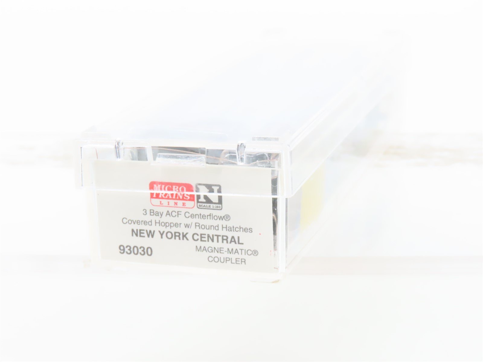 N Scale Micro-Trains MTL 93030 NYC New York Central 3-Bay Covered Hopper #93030