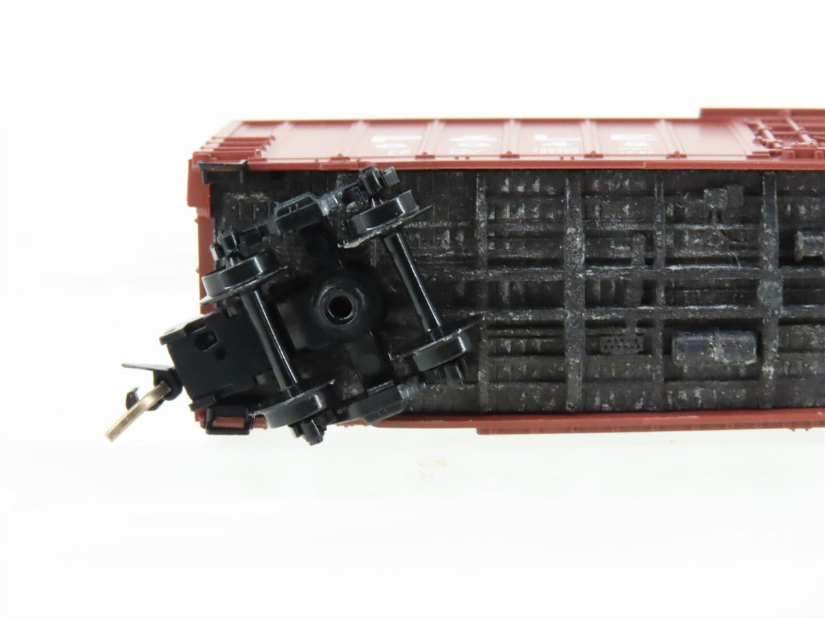 N Scale Micro-Trains MTL 27050 P&amp;LE Pittsburgh &amp; Lake Erie 50&#39; Box Car #6945