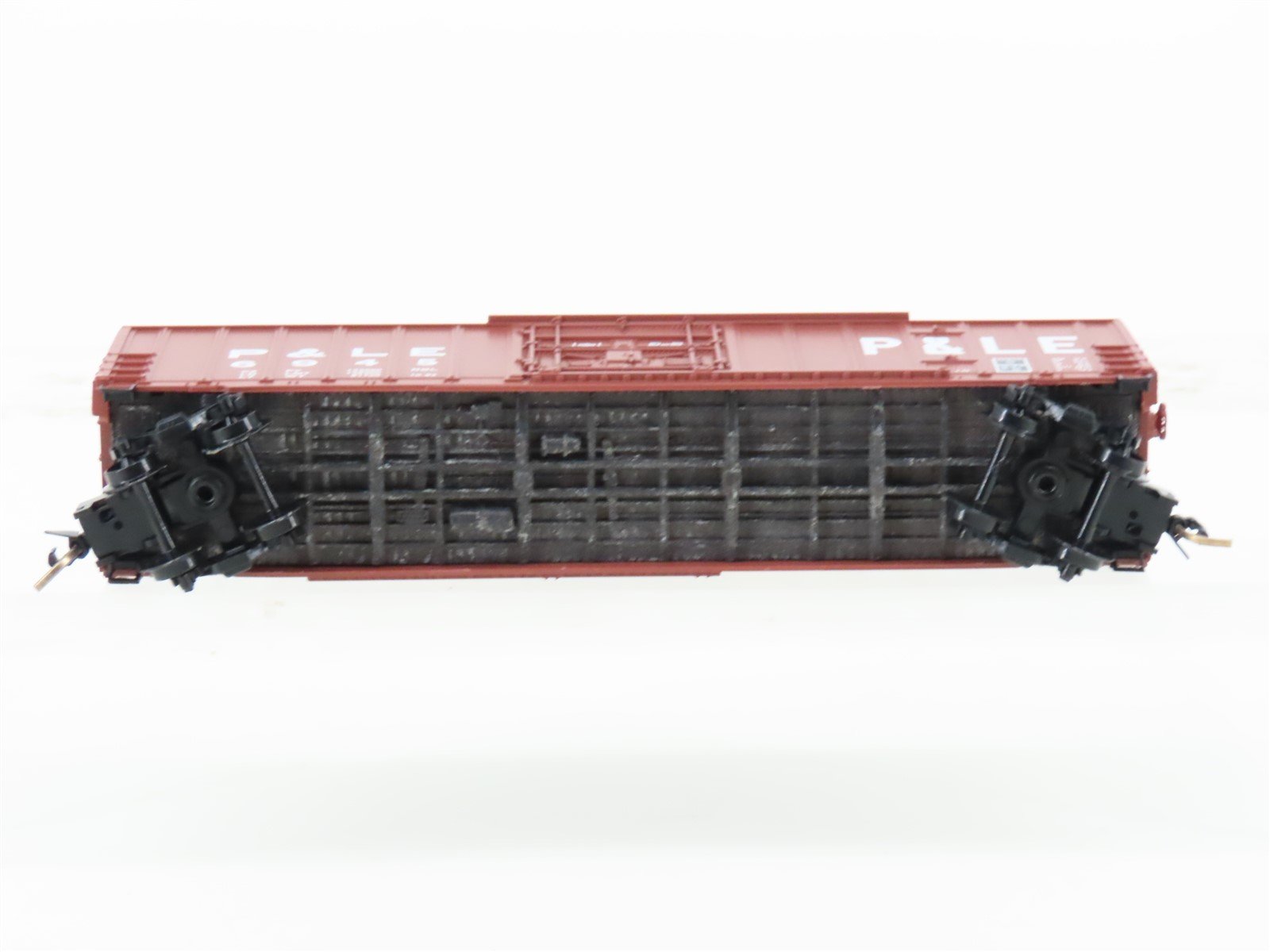 N Scale Micro-Trains MTL 27050 P&LE Pittsburgh & Lake Erie 50' Box Car #6945