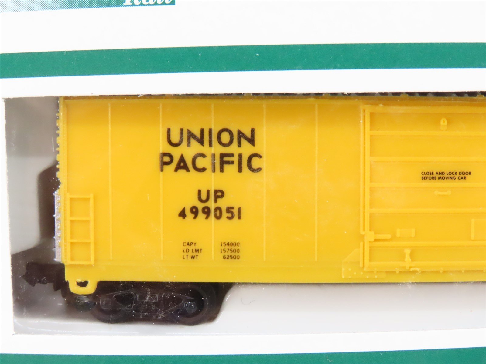 N Scale Industrial Rail 7793 UP Union Pacific Single Door Box Car #499051