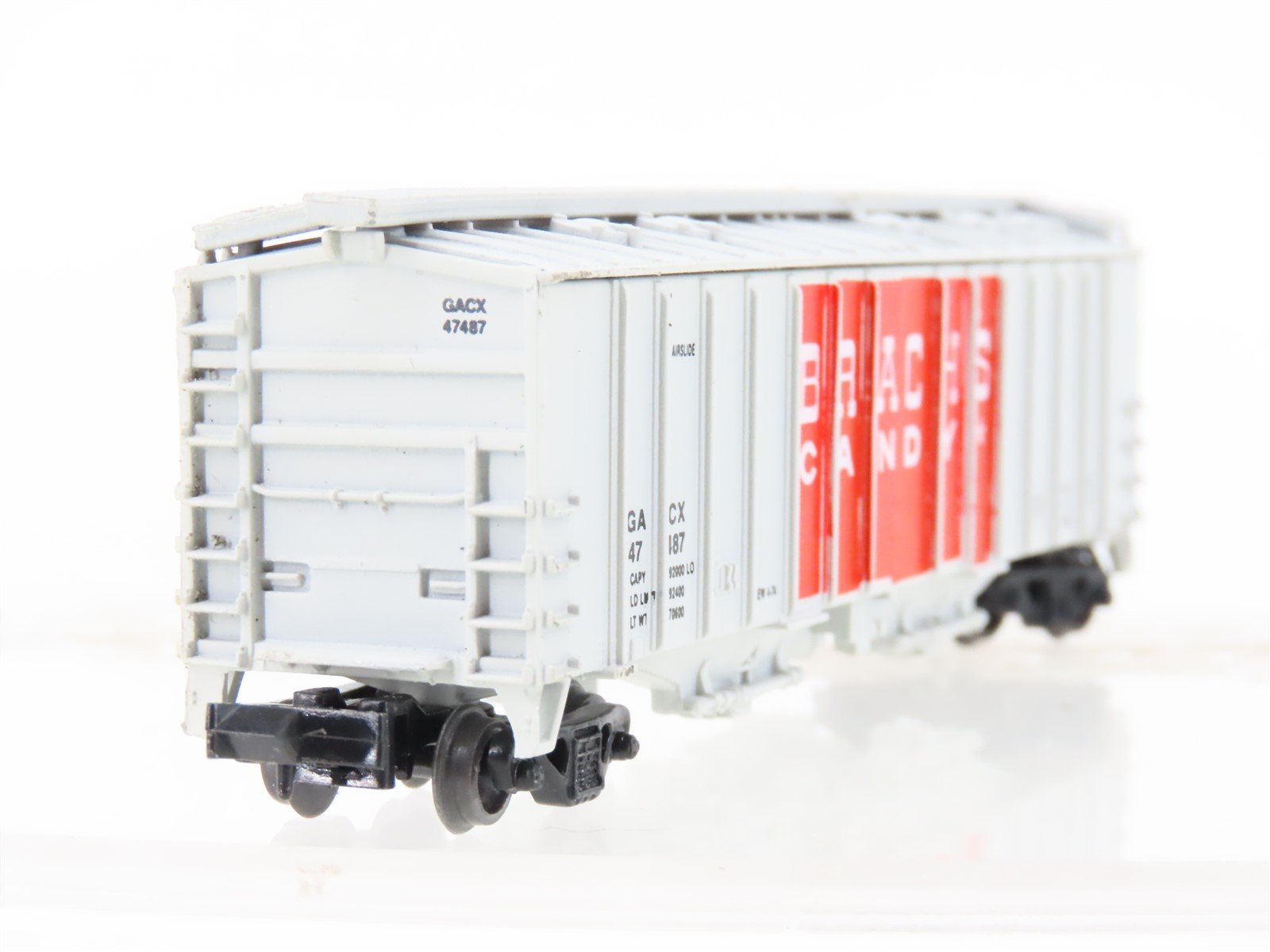N Delaware Valley Freight Car 231 GACX Brach's Candy 2-Bay Airslide Hopper 47487