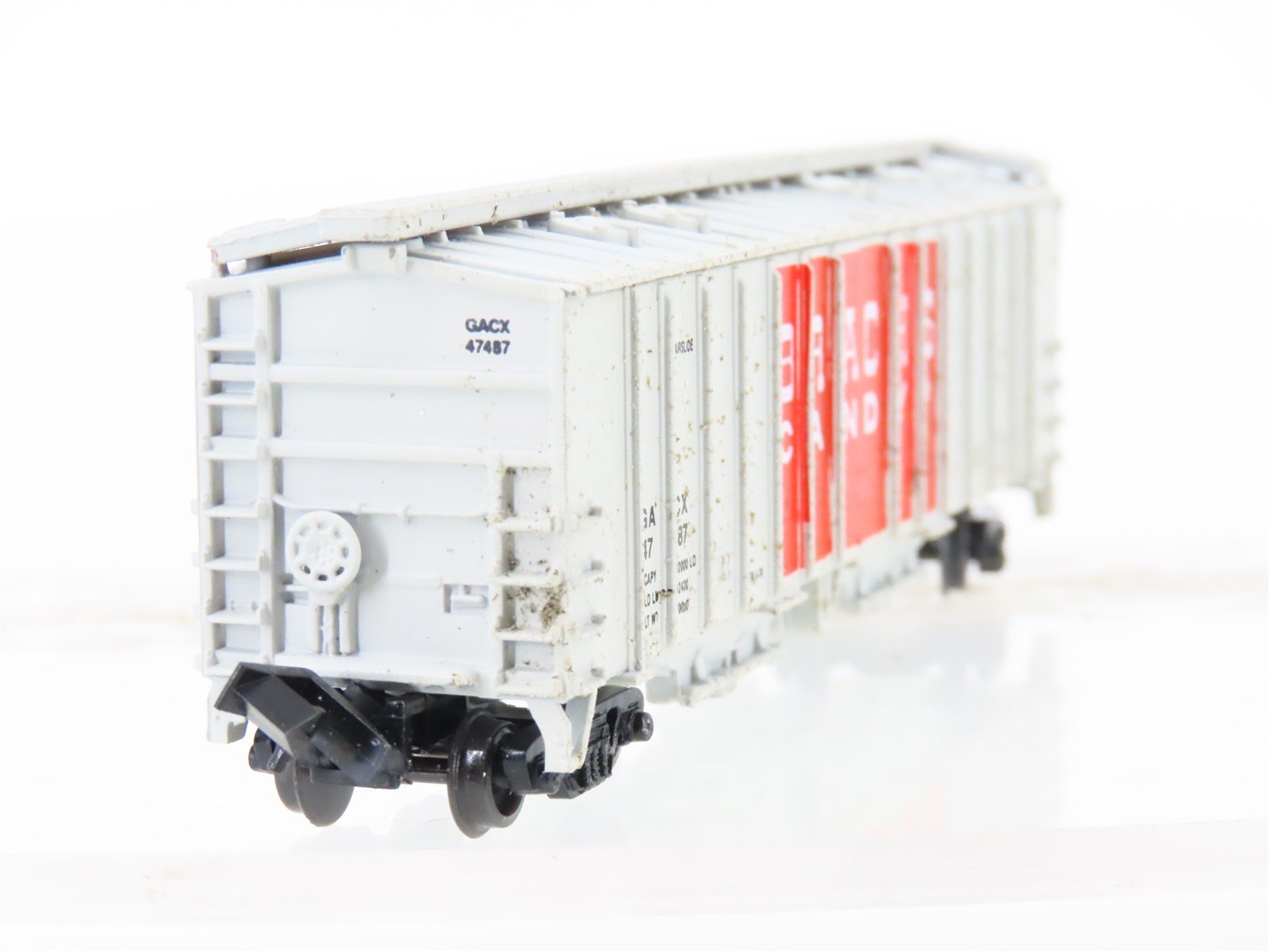 N Delaware Valley Freight Car 231 GACX Brach's Candy 2-Bay Airslide Hopper 47487