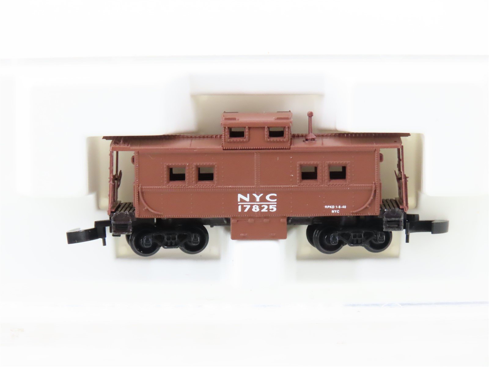 Z Scale Micro-Trains MTL 14707 NYC New York Central Caboose #17825