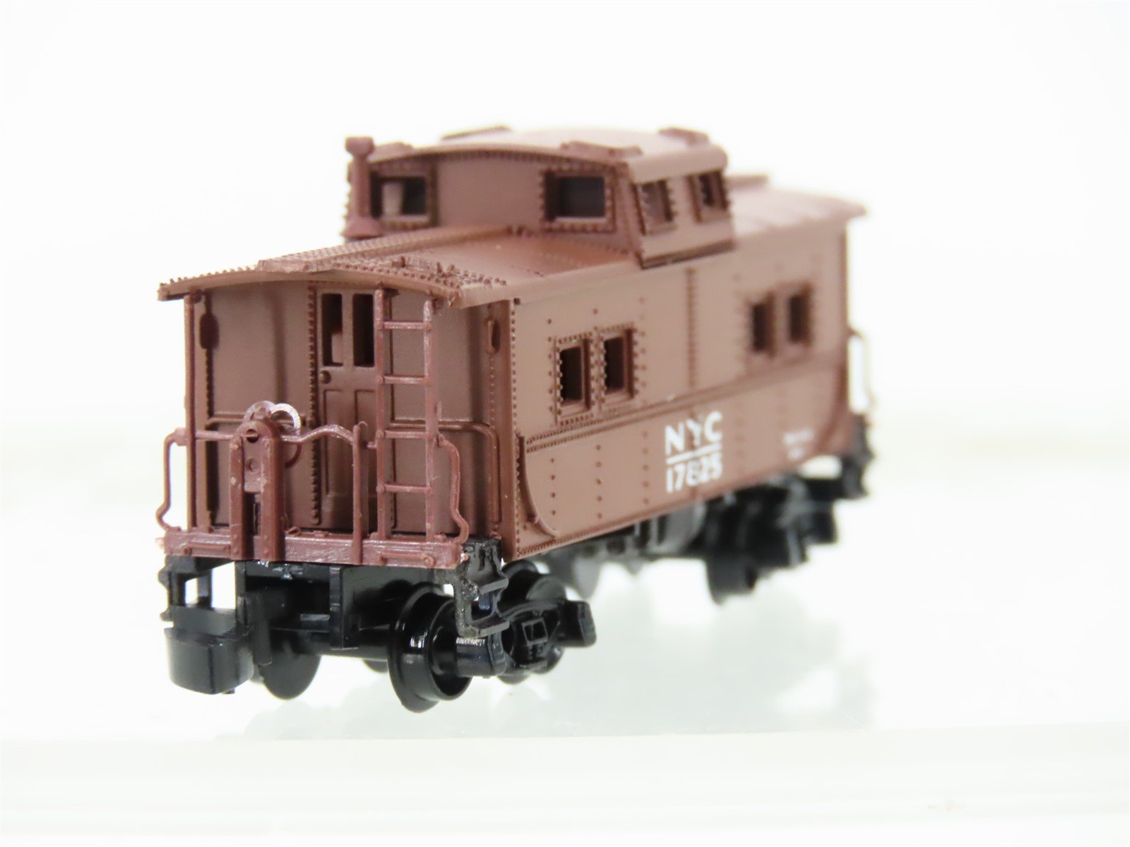 Z Scale Micro-Trains MTL 14707 NYC New York Central Caboose #17825