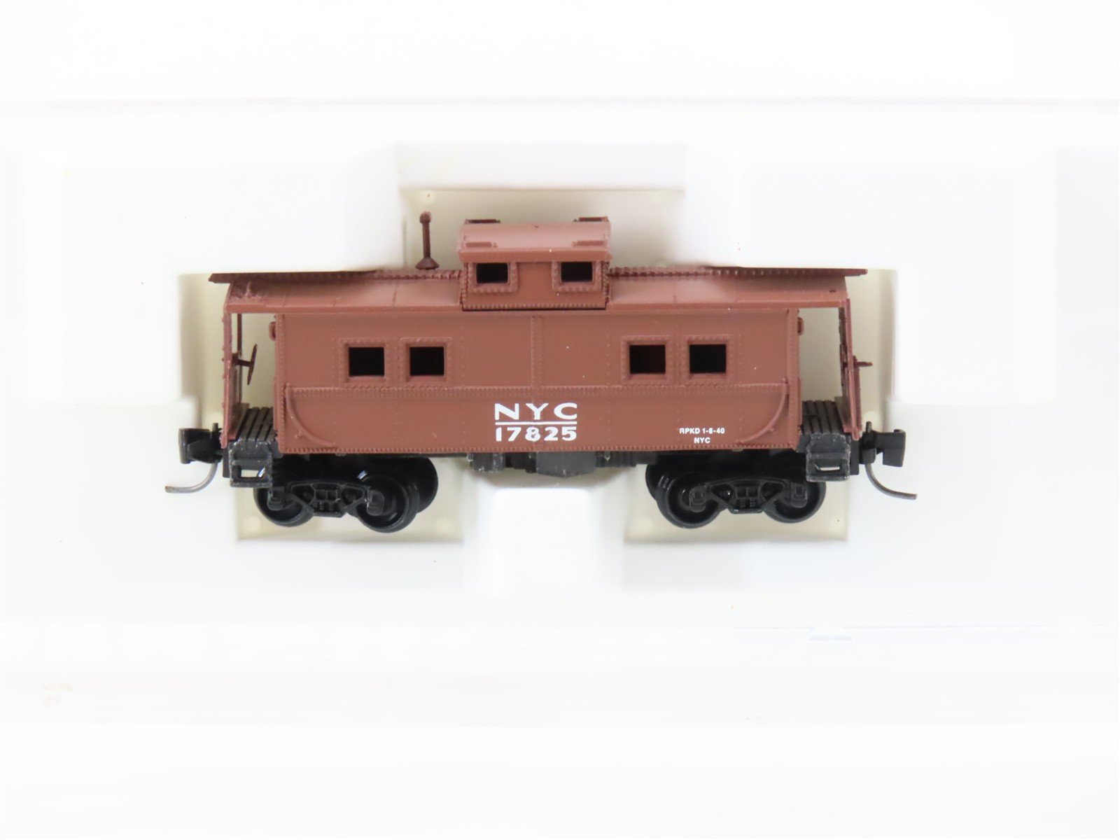 Z Scale Micro-Trains MTL 14707-2 NYC New York Central Caboose #17825