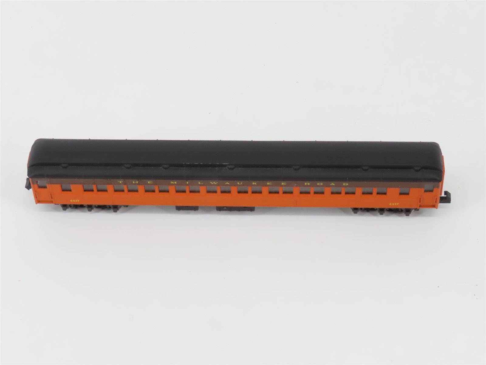 N Scale Rivarossi MILW Milwaukee Road Coach Passenger #4417