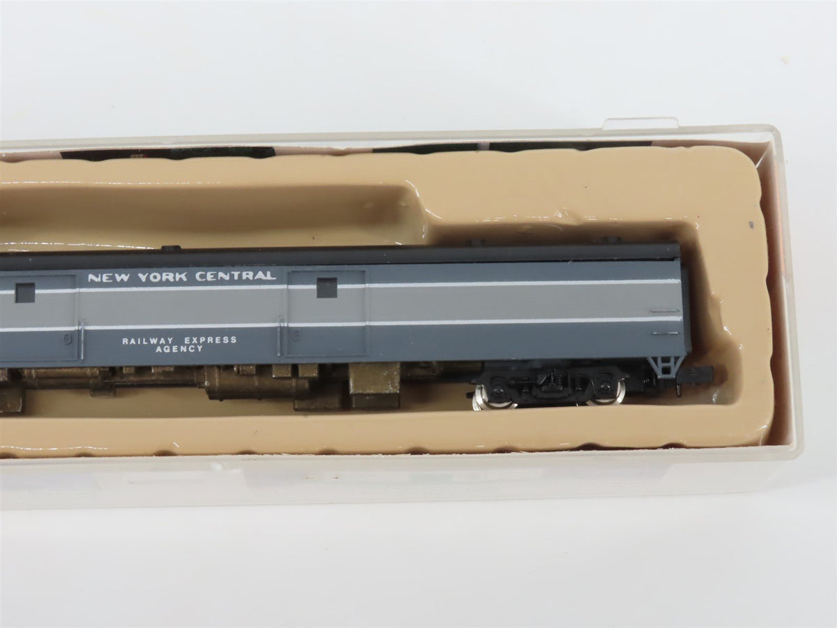 N Scale Con-Cor 0001-04021Q NYC New York Central Smooth Side Baggage Passenger