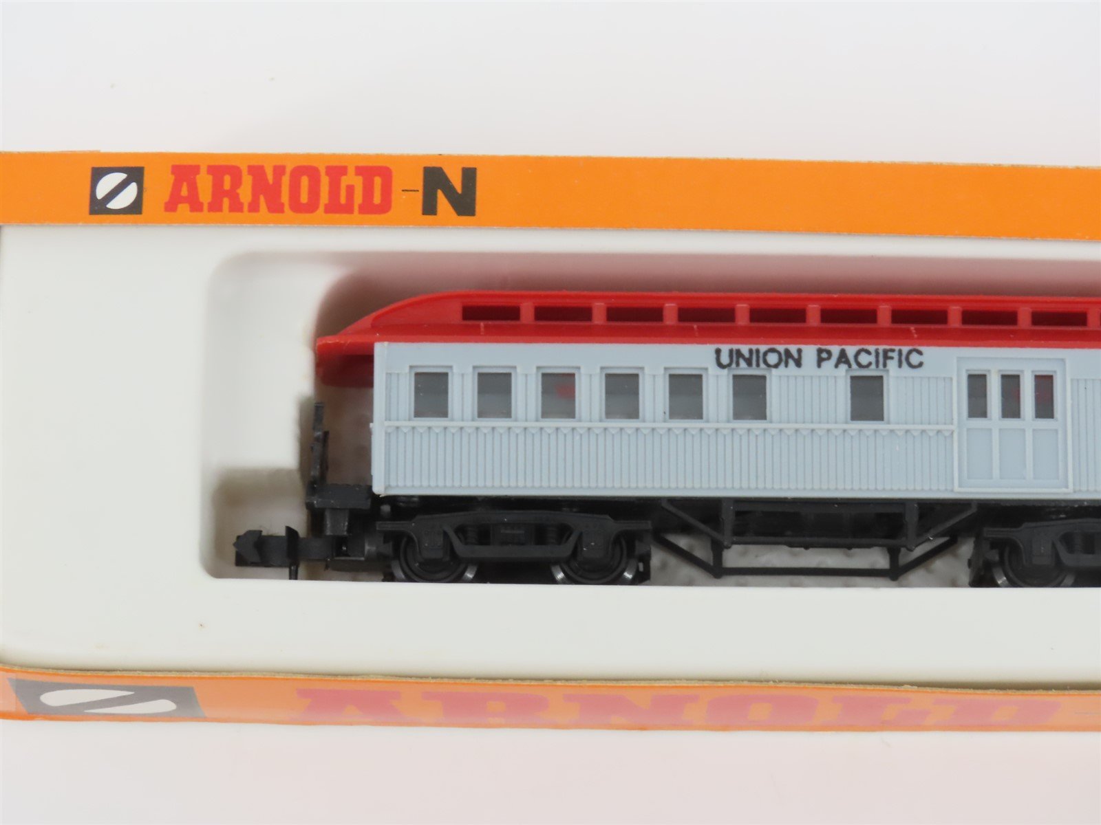 N Scale Arnold 3614 UP Union Pacific Old Time Combine Passenger Car