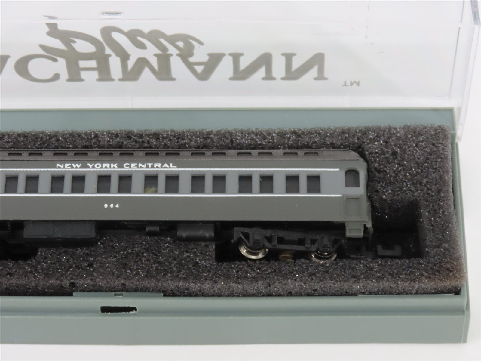 N Scale Bachmann Plus 13155 NYC New York Central Coach Passenger Car #964