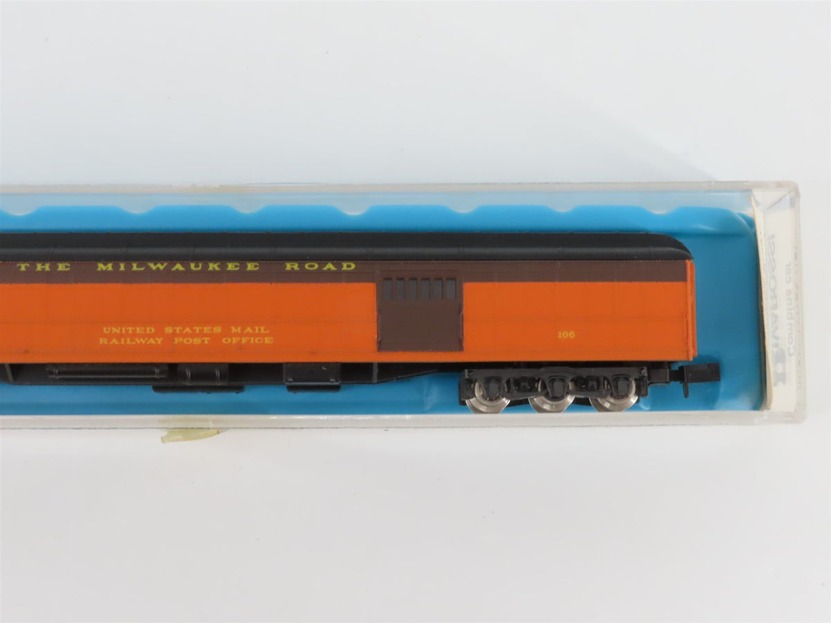 N Scale Rivarossi 9545 MILW Milwaukee Road Combine Passenger Car #106