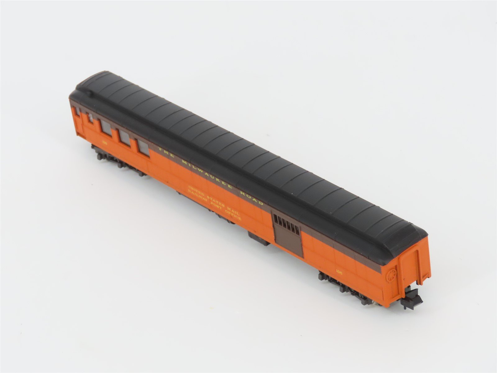 N Scale Rivarossi 9545 MILW Milwaukee Road Combine Passenger Car #106