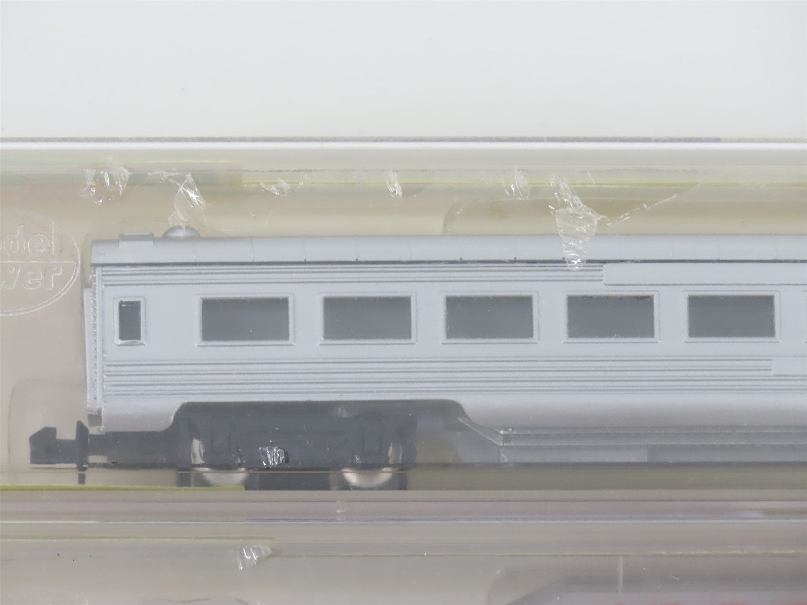 N Scale Model Power 3030-3 Unlettered Streamline Passenger 3-Pack Sealed