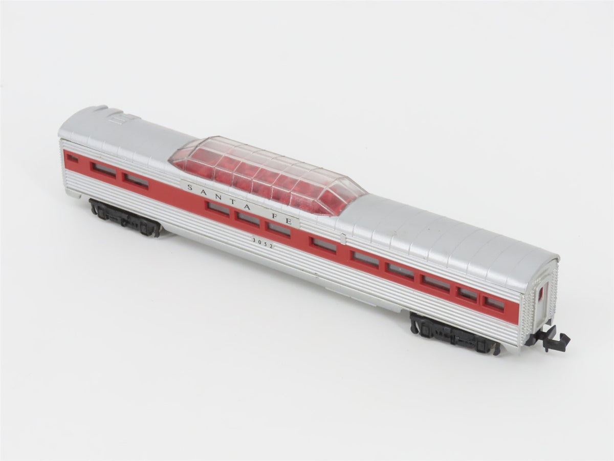 N Scale Model Power 3052 ATSF Santa Fe Vista Dome Passenger Car #3052